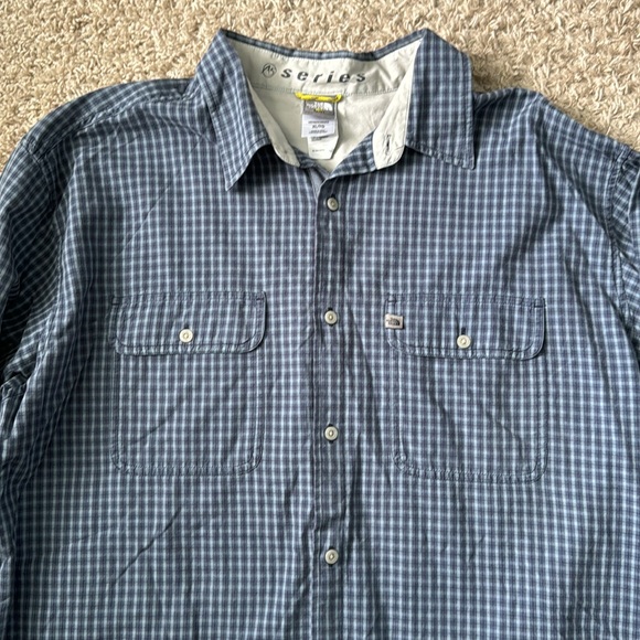 EUC Men’s Button Down The North Face Blue Checkered Long Sleeve Shirt Size XL - Picture 3 of 9
